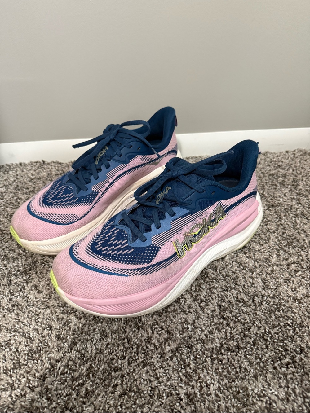 Hoka Skyflow Running Shoes Womens Size 10.5 Pink Twilight
